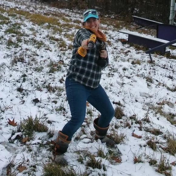 Meet your Posher, Felicia - Picture 4 of 5